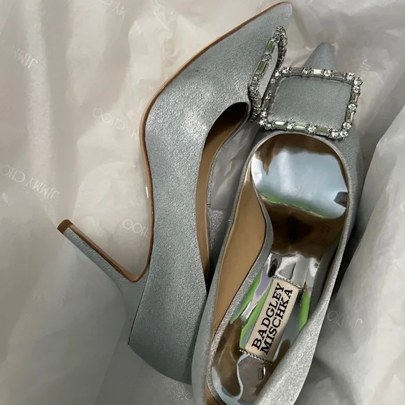 NWOT Badgley Mischka Glittering Silver Heels - Picture 2 of 8